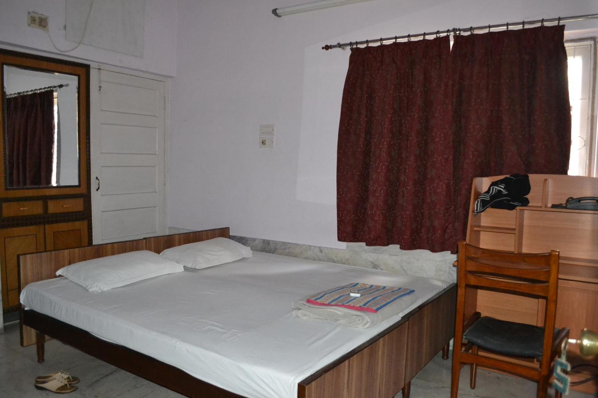 Monorama Guest House โกลกาตา ภายนอก รูปภาพ