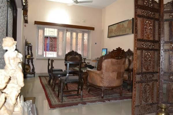Monorama Guest House โกลกาตา ภายนอก รูปภาพ